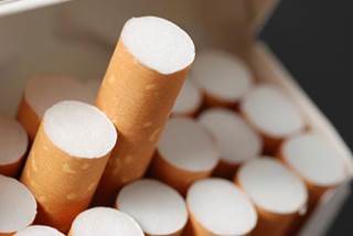 Smoking is a risk factor in the clear cell and papillary subtypes of renal cell carcinoma, but not in chromophobe RCC. Smoking is a risk factor in the clear cell and papillary subtypes of renal cell carcinoma, but not in chromophobe RCC.