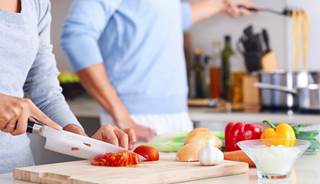 Tomato-based Diet May Reduce Breast Cancer Risk Tomato-based Diet May Reduce Breast Cancer Risk