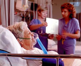 Paclitaxel once per week remains the preferred palliative chemotherapy in patients with chemotherapy-naive advanced breast cancer. Paclitaxel once per week remains the preferred palliative chemotherapy in patients with chemotherapy-naive advanced breast cancer.
