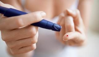 Diabetic patients treated with metformin who have HER2-positive, hormone receptor (HR)–positive breast cancer have prolonged survival. Diabetic patients treated with metformin who have HER2-positive, hormone receptor (HR)–positive breast cancer have prolonged survival.