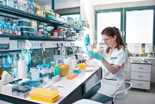 Obinutuzumab monotherapy at 1,000 mg and 2,000 mg has significant efficacy in untreated patients with chronic lymphocytic leukemia. Obinutuzumab monotherapy at 1,000 mg and 2,000 mg has significant efficacy in untreated patients with chronic lymphocytic leukemia.