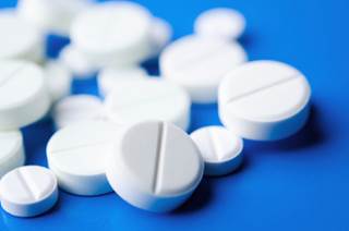 Researchers enrolled 17,202 individuals, half of whom were cancer survivors and half of whom were healthy controls, to compare opioid prescription rates between the 2 groups. Researchers enrolled 17,202 individuals, half of whom were cancer survivors and half of whom were healthy controls, to compare opioid prescription rates between the 2 groups.