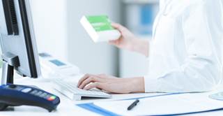 Researchers are evaluating an azacitidine, durvalumab, and tremelimumab combination for the treatment of head and neck cancer. Researchers are evaluating an azacitidine, durvalumab, and tremelimumab combination for the treatment of head and neck cancer.