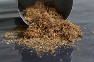 This patient fact sheet addresses common questions about the harms of smokeless, chewing tobacco. This patient fact sheet addresses common questions about the harms of smokeless, chewing tobacco.